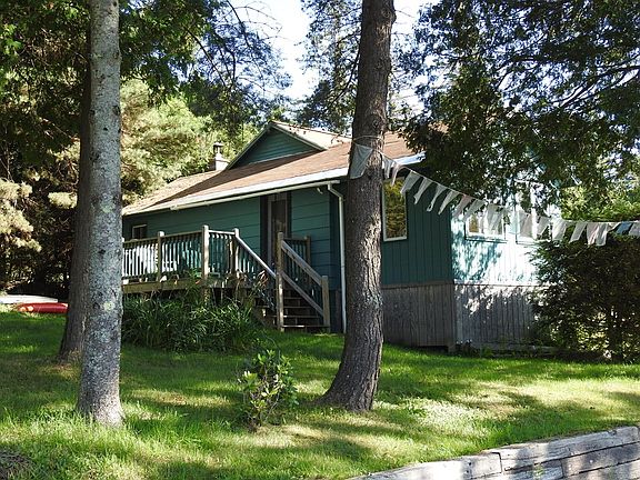 3rd image of 107 Raquette River Dr