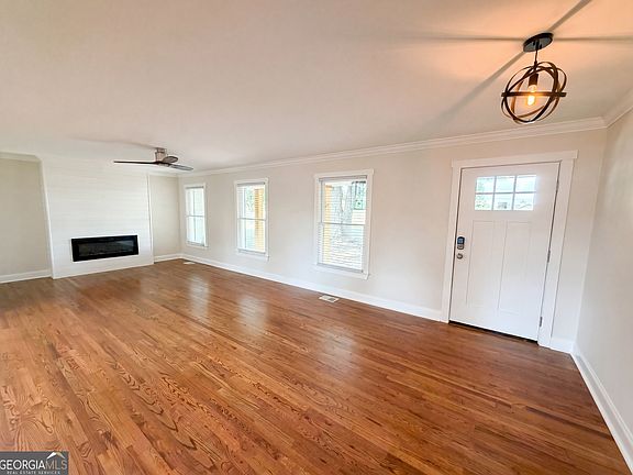 3rd image of 1017 Clacktown Rd