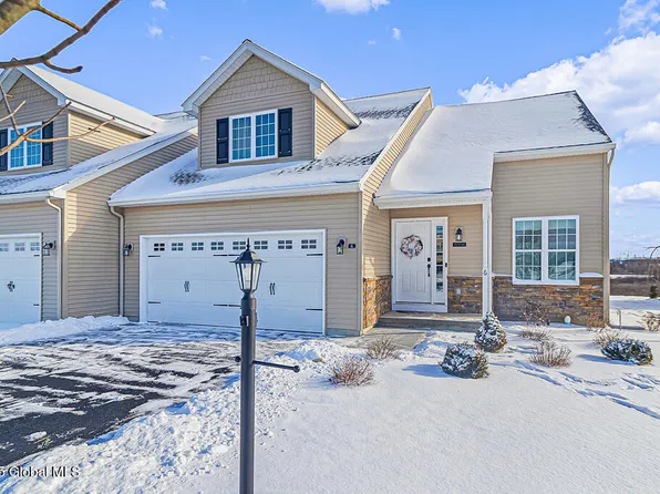 6 Chip Shot Way, Mechanicville, NY 12118