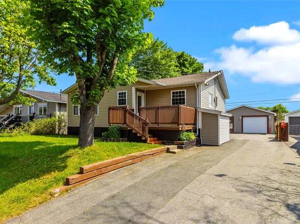 5 Churchill Avenue, Mount Pearl, NL A1N1V5