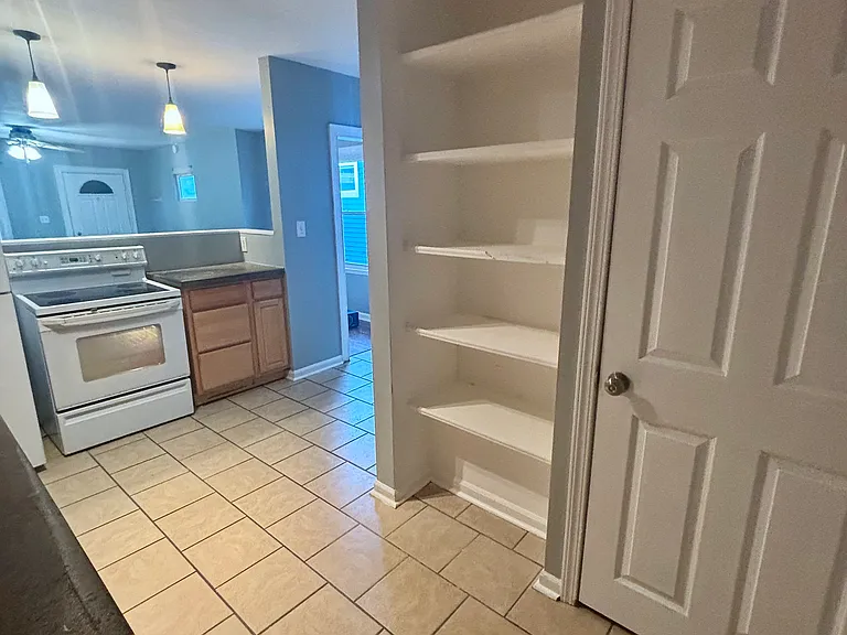 2821 E Vermont St #2821 — Photo 8