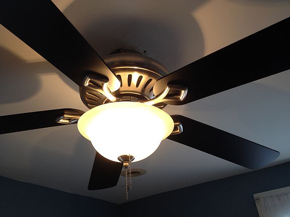 Ceilingfans in every bedroom