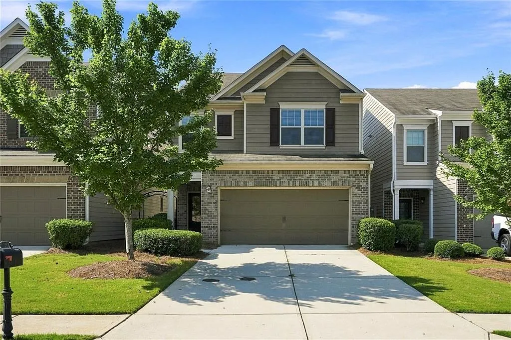 4 bed, 2.5 bath, 2358 sqft, $2,750 — Photo 1