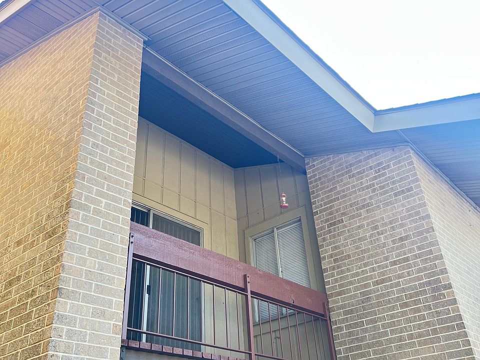 1st image of 1301 Saint John St APT 204
