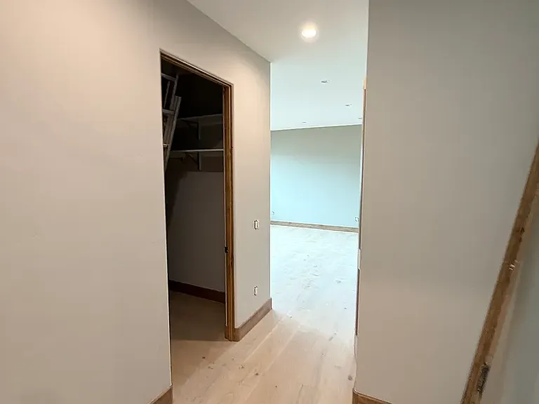 1139 Roy Ave — Photo 24