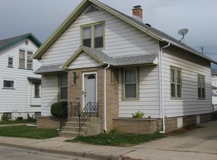 2316 Victoria Dr, Racine, WI 53403