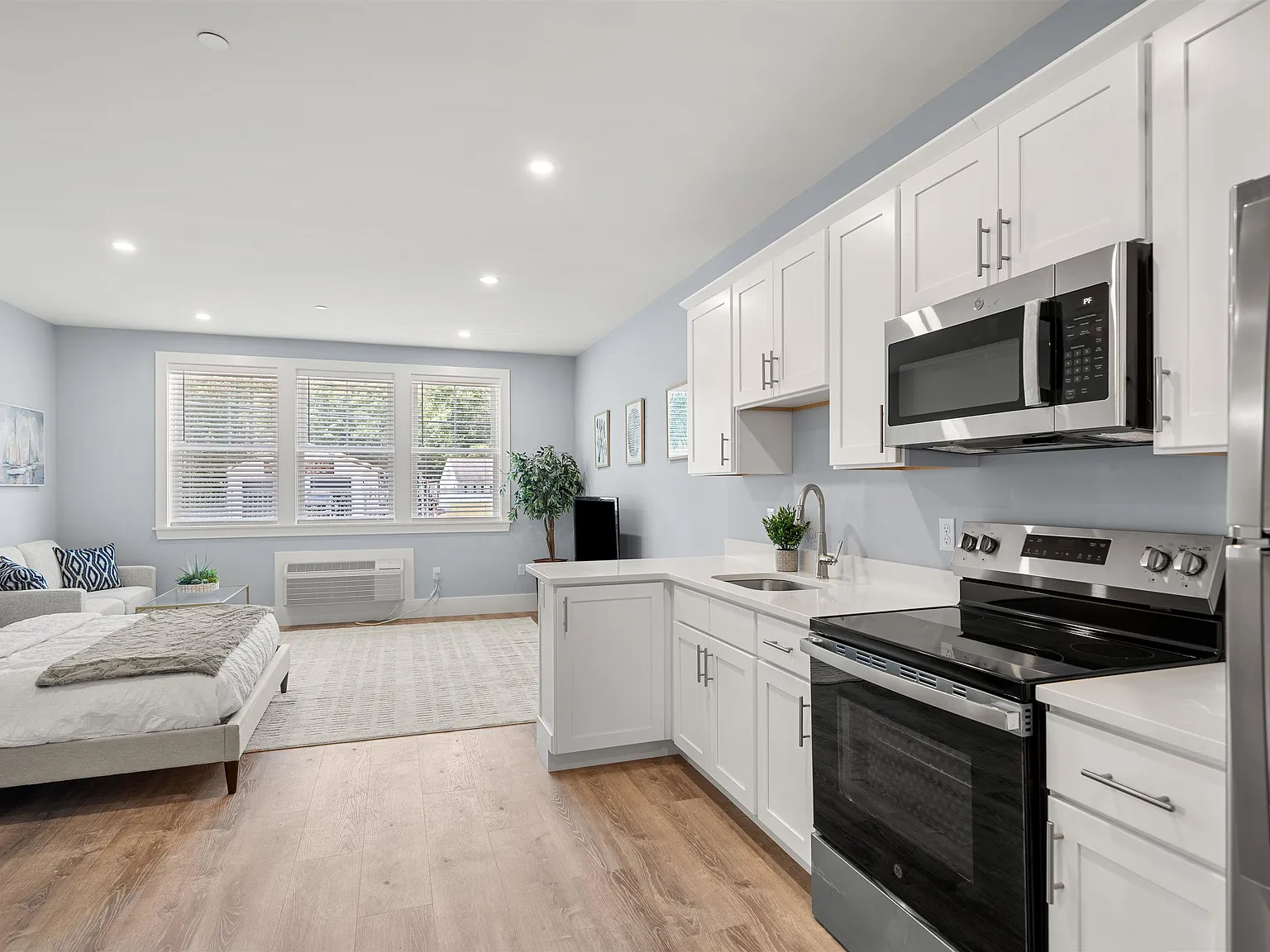 Studio, 1.0 bath, 461 sqft, $2,100 — Photo 4