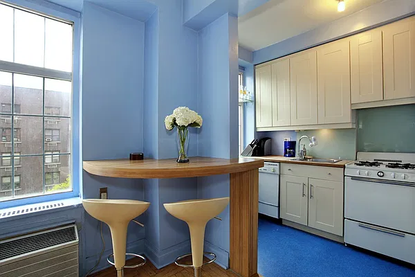 Sold by Corcoran | media 27