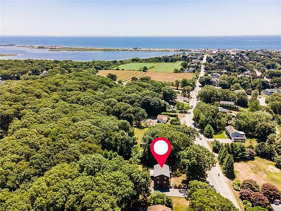 4th image of 121 Winnapaug Rd