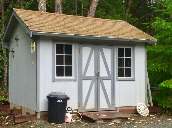 310 Felkner Rd, Grants Pass, OR 97527