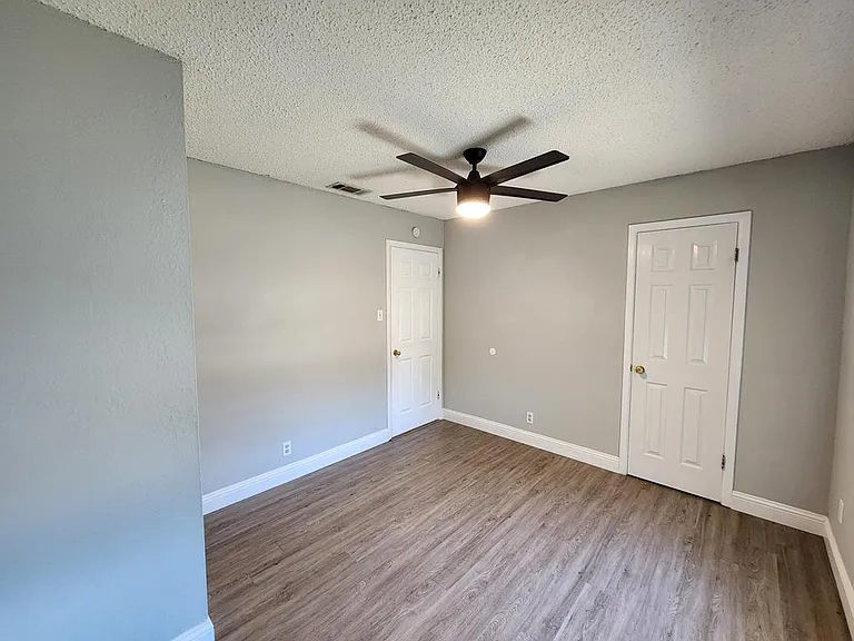 1805 Magnolia Ave — Photo 19