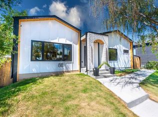 88 E Cheyenne Cres NW, Calgary, AB T2L0Z2