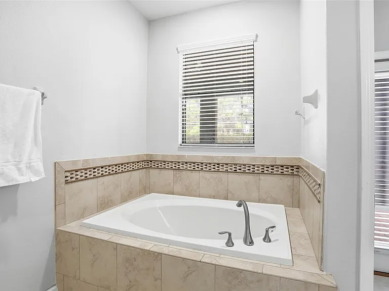 9039 Shadow Mountain St — Photo 10
