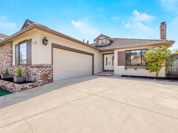 18775 Edwin Markham Dr, Castro Valley, CA 94552