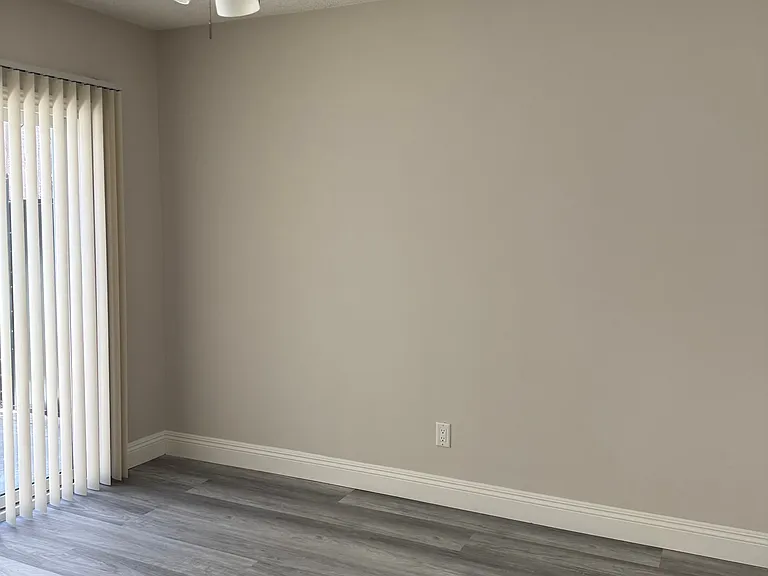 1605 W Shorb St #B — Photo 8