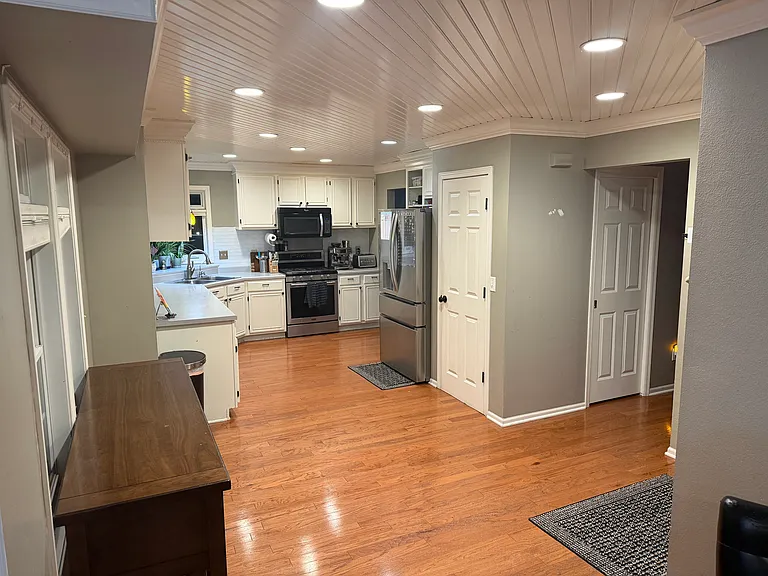 315 Shetland Dr NW — Photo 5