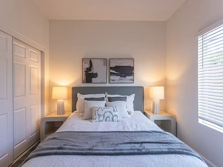 Orchard Park Apartment — Photo 3