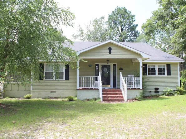 2338 Santee Dr, Hartsville, SC 29550