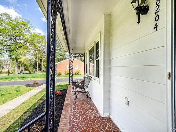 3rd image of 8204 S Mayfield Ln