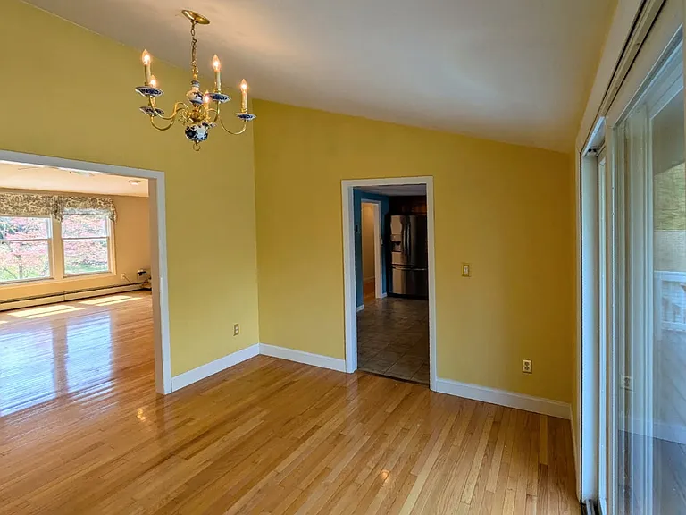 9 N River Dr — Photo 6
