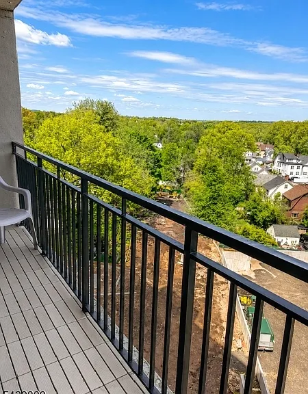 60 Parkway Dr E #9B — Photo 18