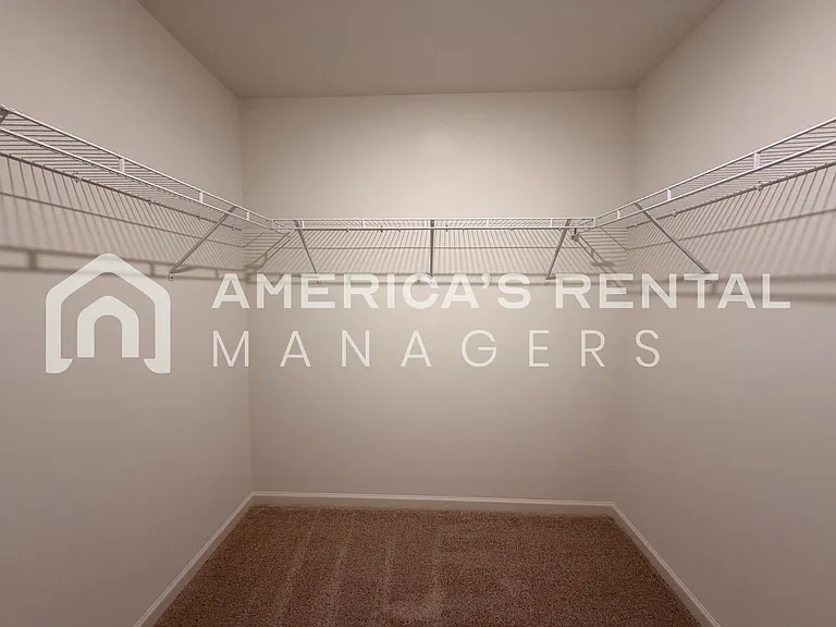 9230 Parkway Gardens Loop — Photo 35