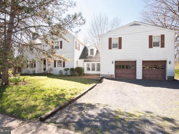 800 Forrest St, Lansdale, PA 19446