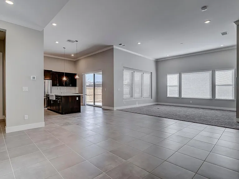 924 Solarium Dr — Photo 9