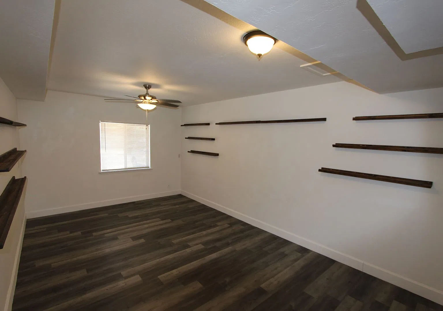 4-Bedroom Townhome | Main-Level Bedroom & Fully Fenced Backyard — Photo 1