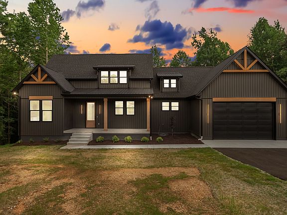 2nd image of 594 Overlook Cir