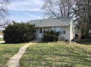 704 29th St, Rockford, IL 61108