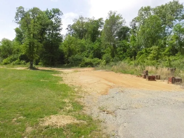 5.65 Meadows Acres Dr, Hensley, AR 72065