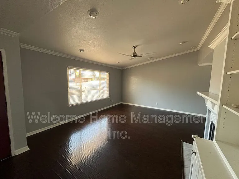 30726 Wainwright Ct — Photo 3