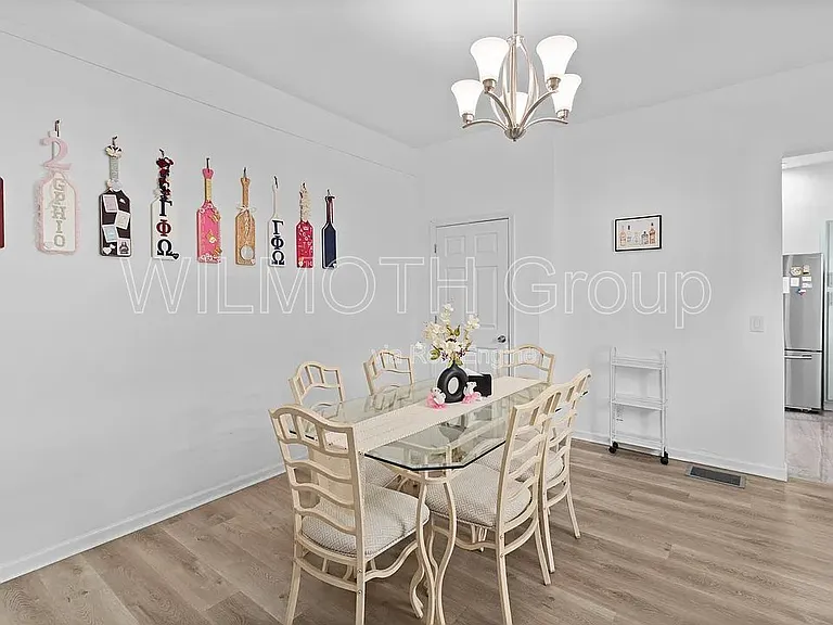 2510 Guilford Ave — Photo 10