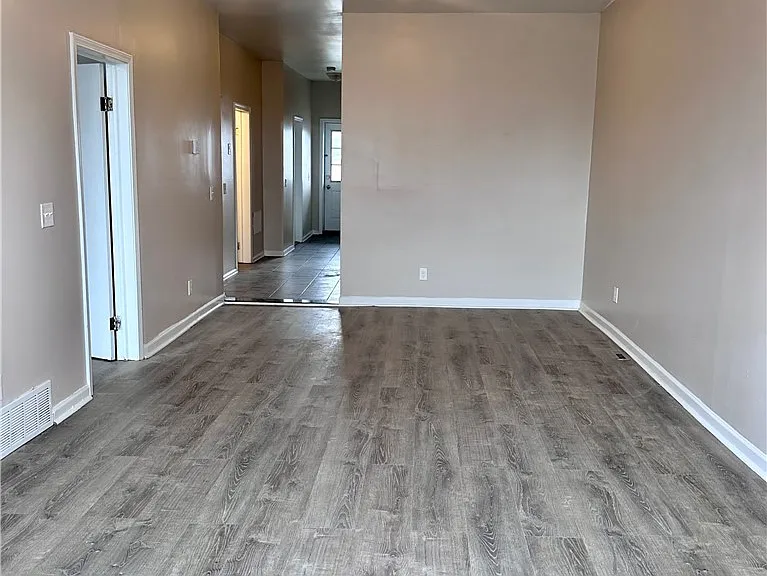 310 Hampshire St — Photo 6