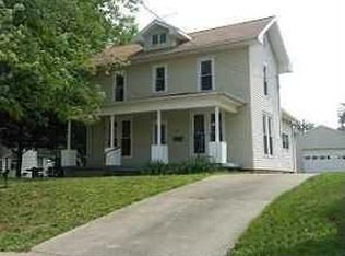 510 N Walnut St, Olney, IL 62450