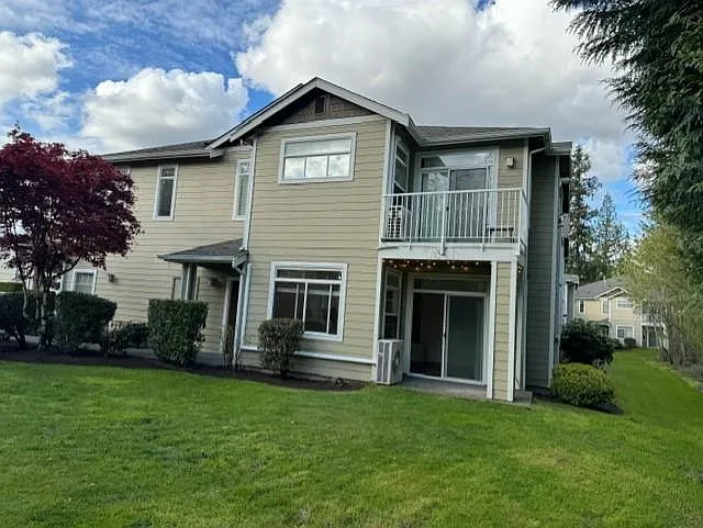 Building Photo - 729 241st Ln SE