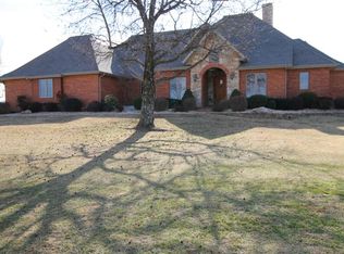 1386 W Union Chapel Rd, Nixa, MO 65714