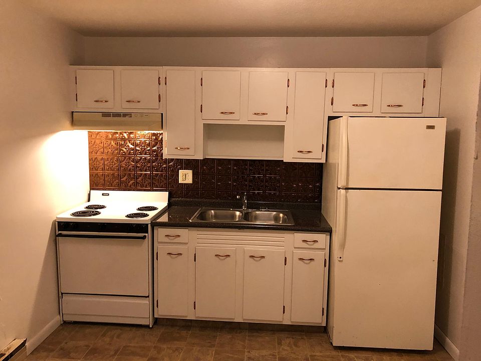 1st image of 3501 Elm St APT 2