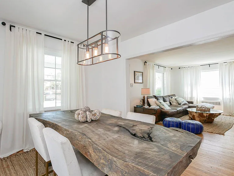 110 N Pembroke Ave — Photo 11