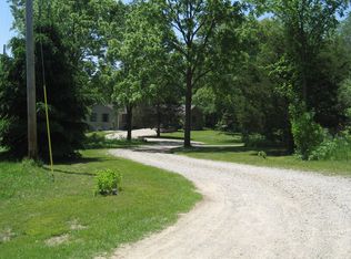 3149 N Loop Ct, Middleville, MI 49333