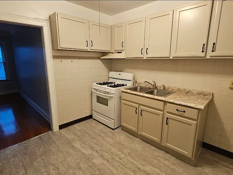 4859 N Kenneth Ave #3 — Photo 5