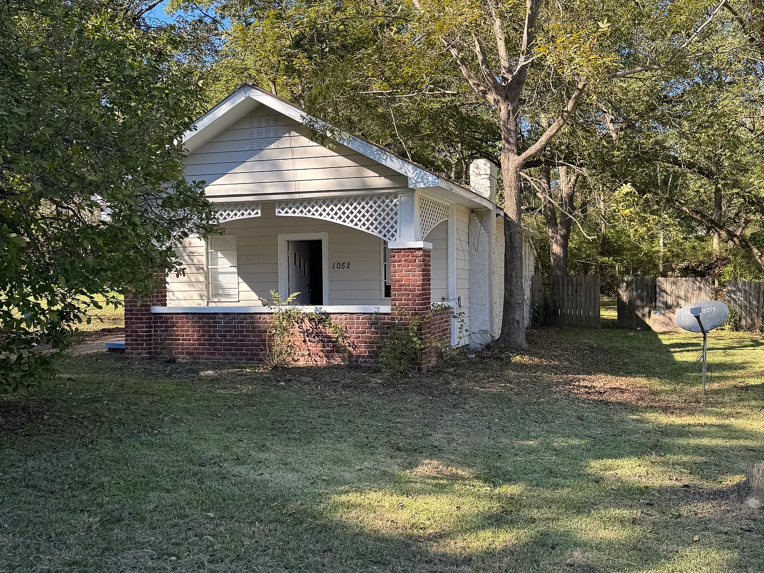 2 bed, 1068 sqft, $1,000 — Photo 2