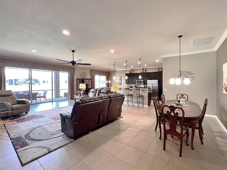 5225 Pebble Beach Blvd — Photo 2