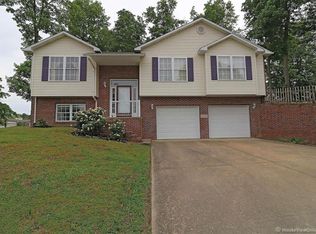 2632 Braun Dr, Jackson, MO 63755