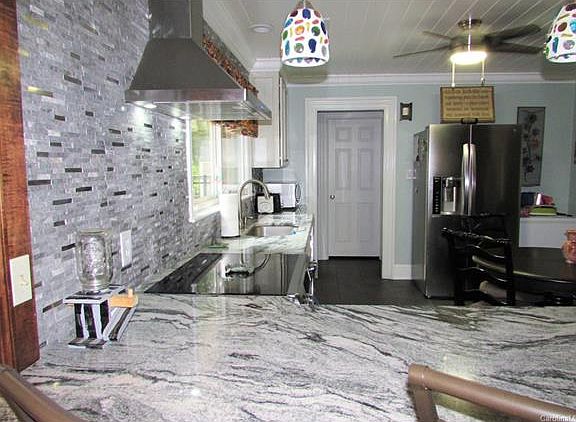 5th image of 8613 Dogwood Dr