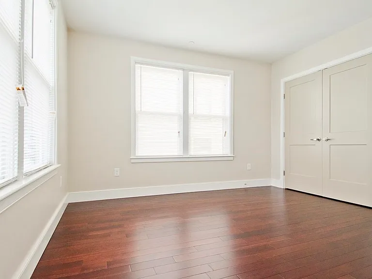 48 Saint Margaret St #48 — Photo 9