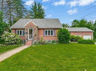 70 Upton St, Grafton, MA 01519