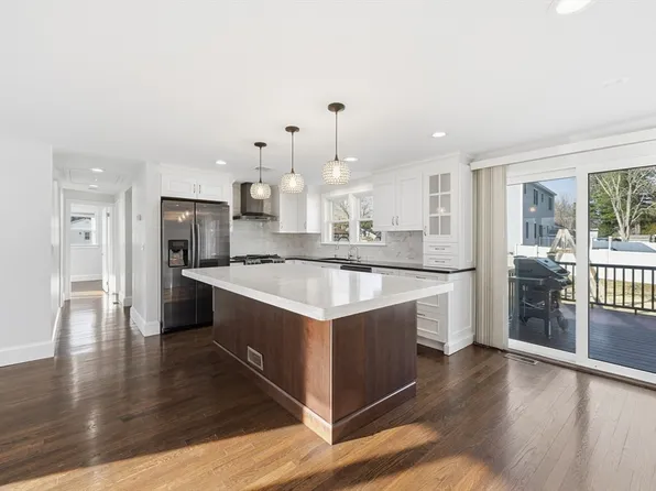 20 Mulhall Dr, Ashland, MA 01721