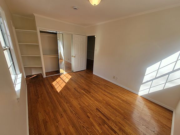 5th image of 13644 Leadwell St